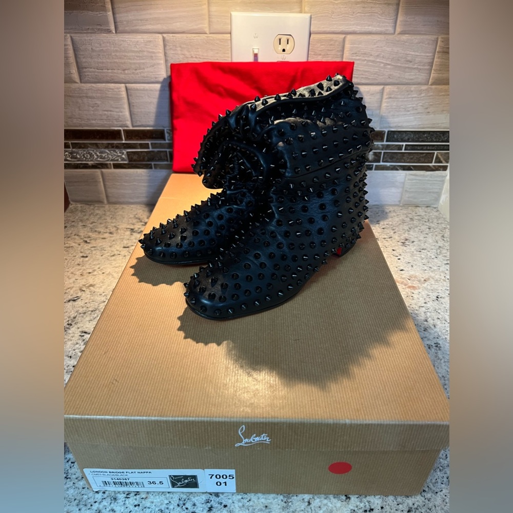 SOLD SOLD SOLD Christian Louboutin London Bridge Flat Nappa Boots - Picture 10 of 16